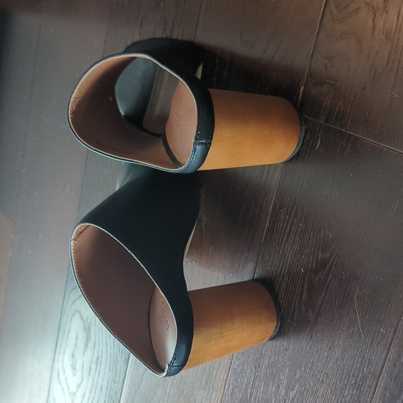 Urban Outfitters Black Wood Heel Mules - Picture 4 of 5